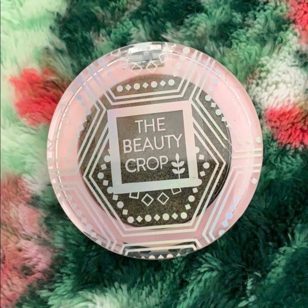 The Beauty Crop Eyeshadow in HALCYON 0.11 …